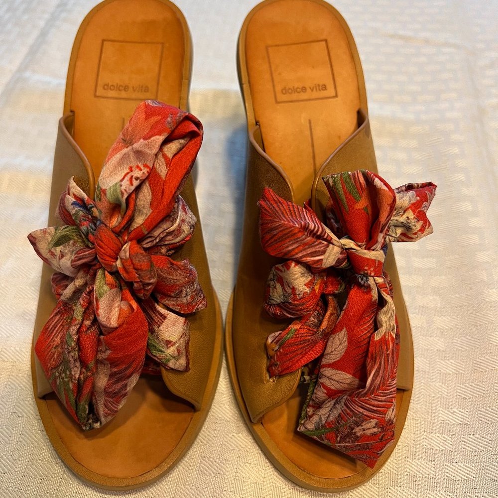 Dolce Vita Aleeya sandals Sz 6